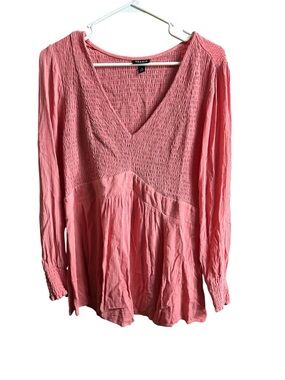 Torrid 🌟🌟Host Pick🌟🌟Pink Smocked V-Neck Long Sleeve Peasant Top-0X(XL) NWOT